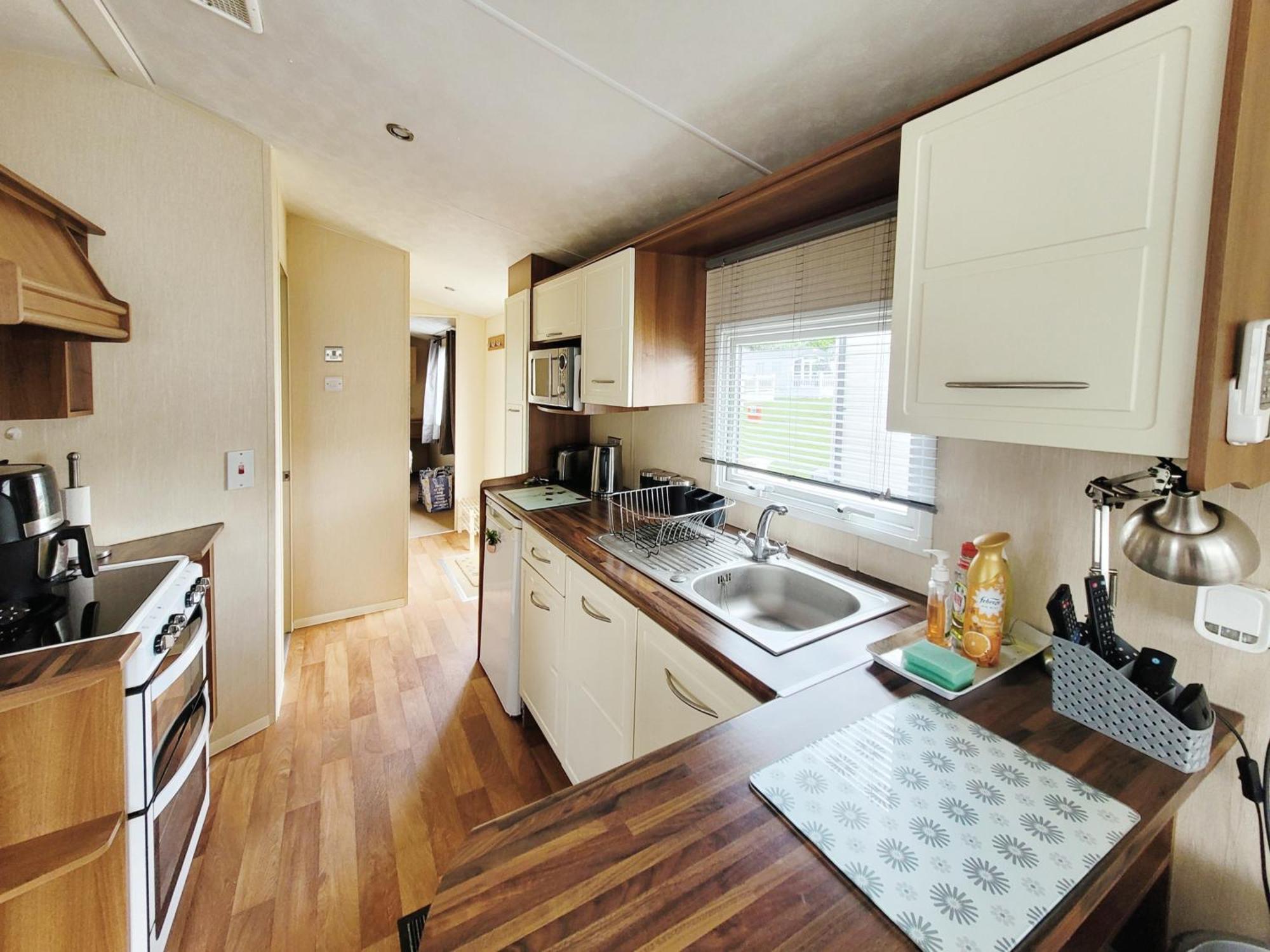 Lakeside Cotswold Holiday Home ไซเร็นเซสเตอร์ ภายนอก รูปภาพ