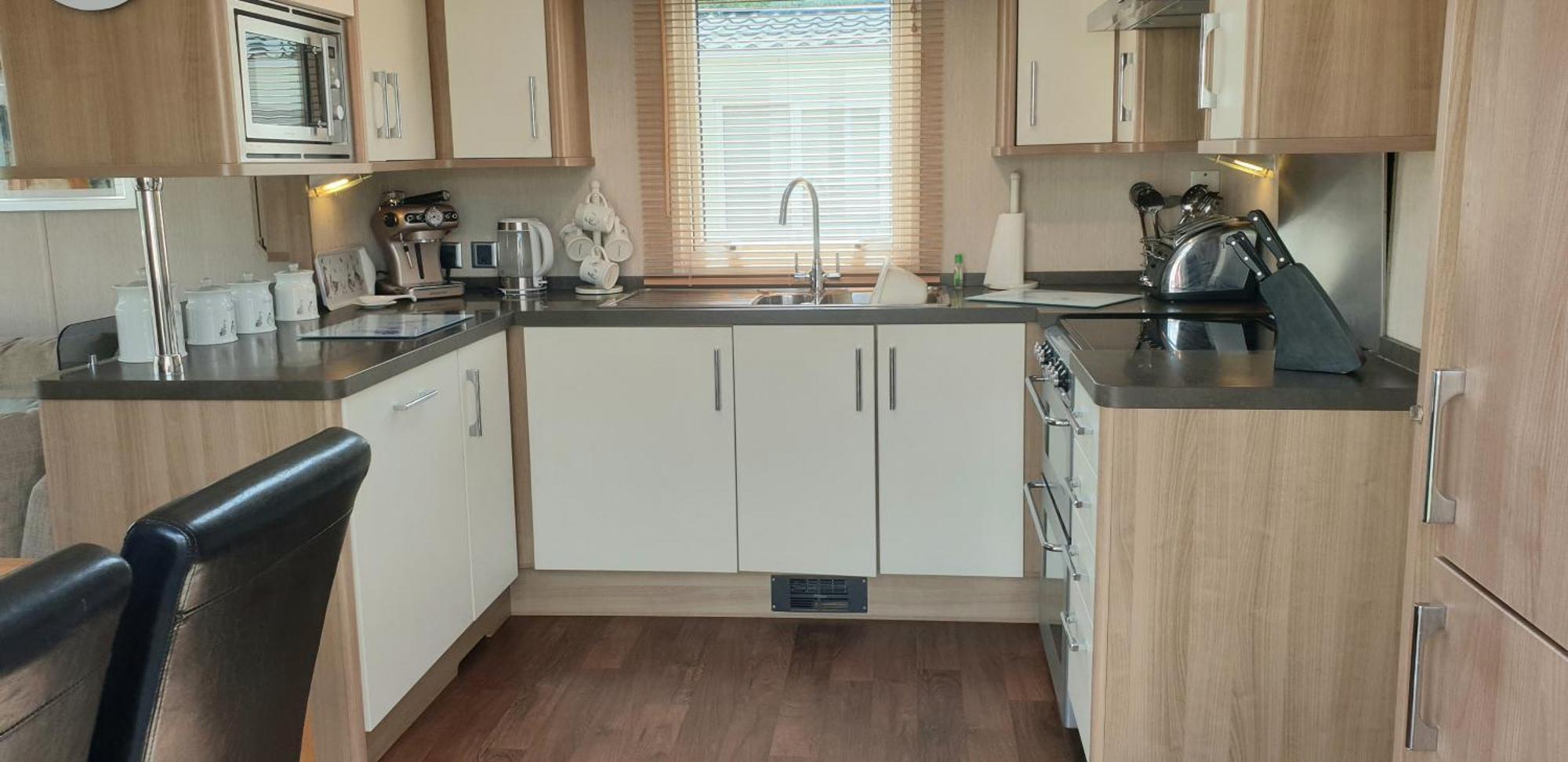 Lakeside Cotswold Holiday Home ไซเร็นเซสเตอร์ ห้อง รูปภาพ